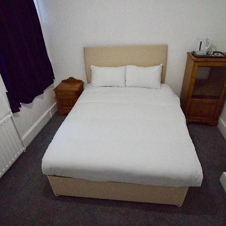 Gatwick Birchwood Lodge With Holiday Parking Horley Exteriér fotografie