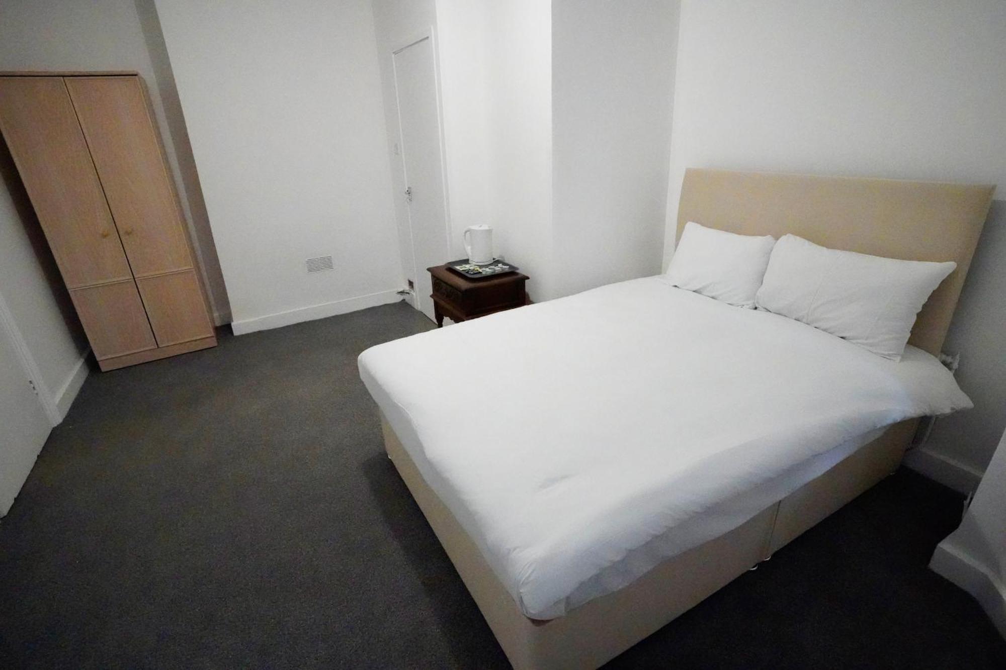 Gatwick Birchwood Lodge With Holiday Parking Horley Exteriér fotografie