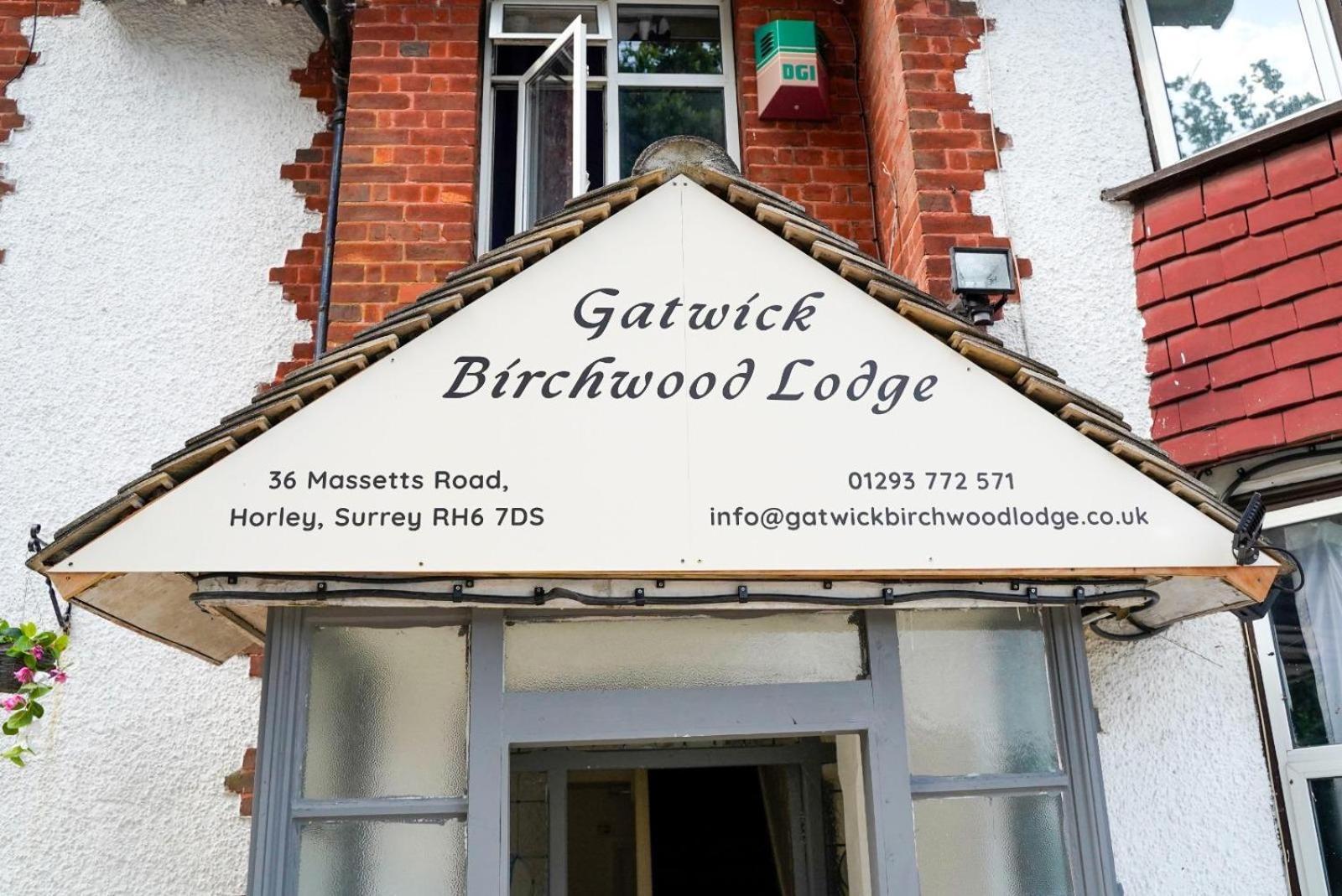 Gatwick Birchwood Lodge With Holiday Parking Horley Exteriér fotografie